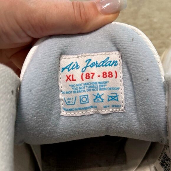 SOLD - Picture 5 of 9